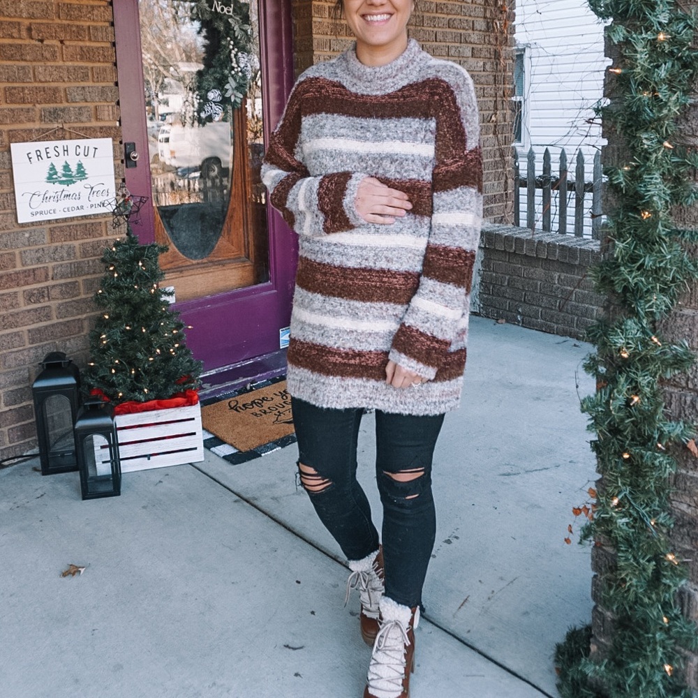 Tunic Sweater - Picture 2 of 2